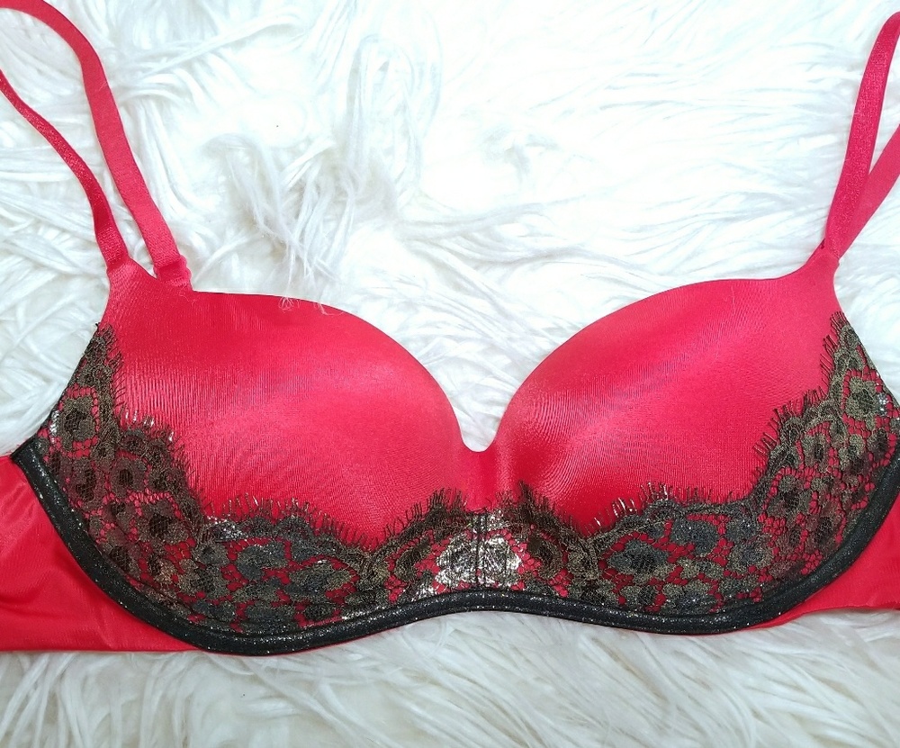 Victoria's Secret Balconet Bra Red Blackgold lace